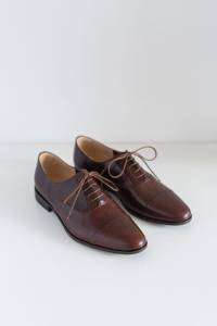 Brown oxfords shoes